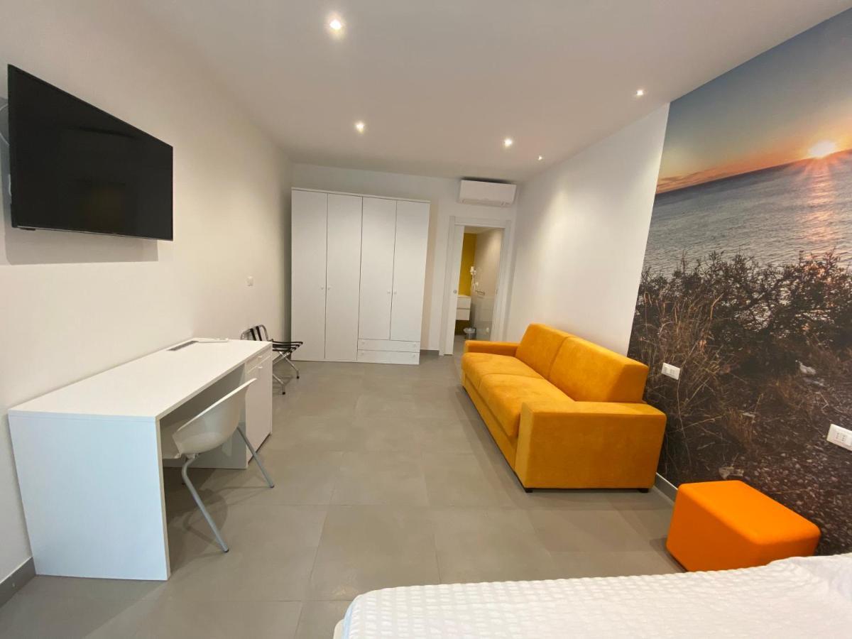 Torre Del Mare Rooms Bergeggi Buitenkant foto