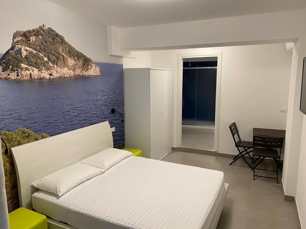 Torre Del Mare Rooms Bergeggi Buitenkant foto
